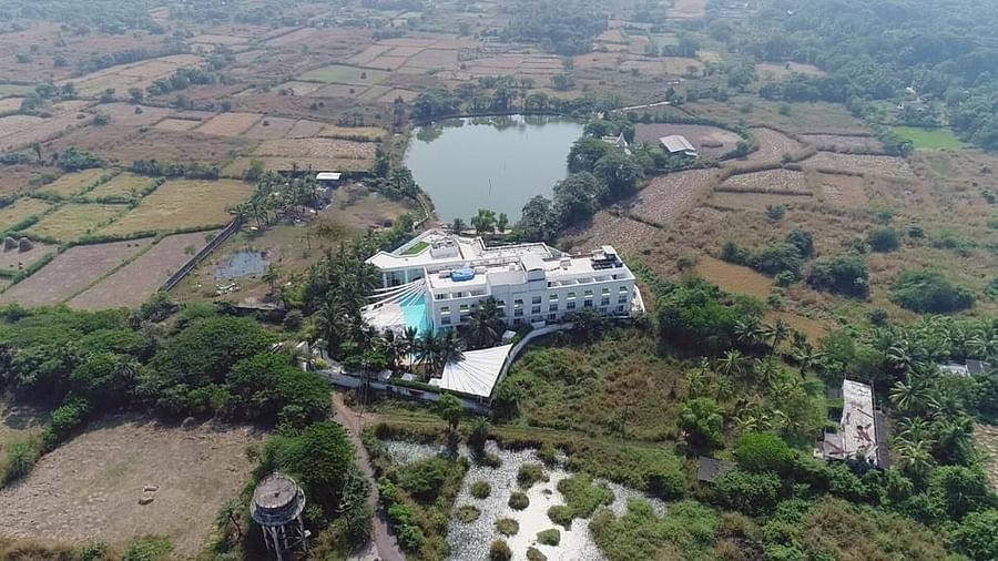 THE MANSION HOUSE ALIBAUG
